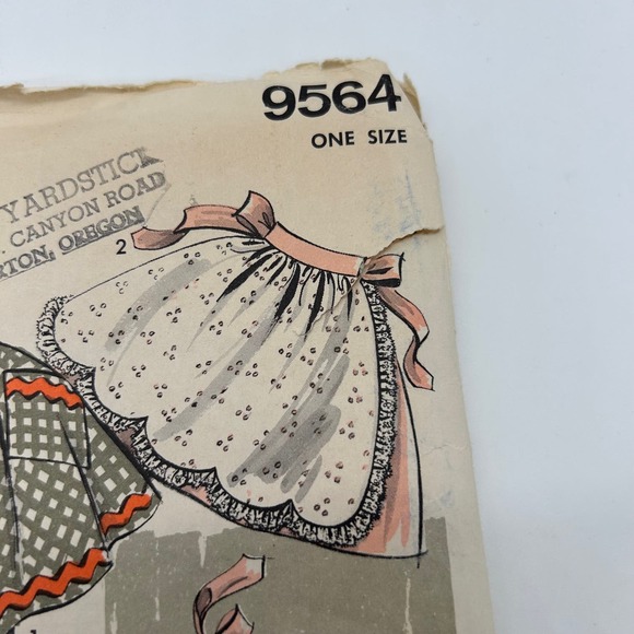 Advance Vintage 1950's Pattern #9564 Half Aprons One Size - Picture 3 of 7